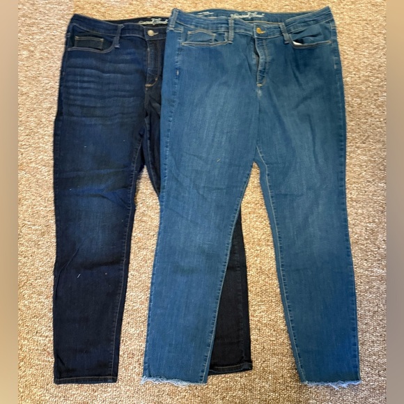 Universal Thread Women’s 18 Jean Dark Light Denim - Picture 1 of 6